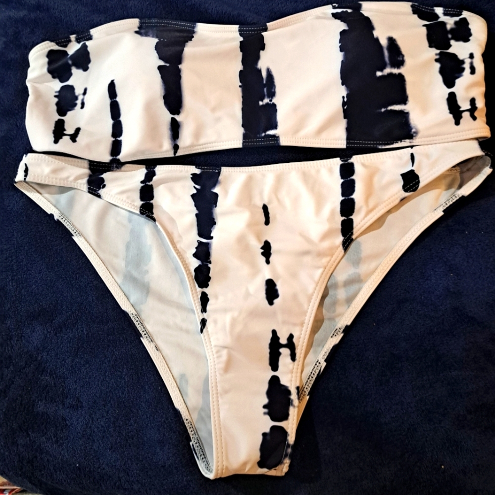 Bathing suit
